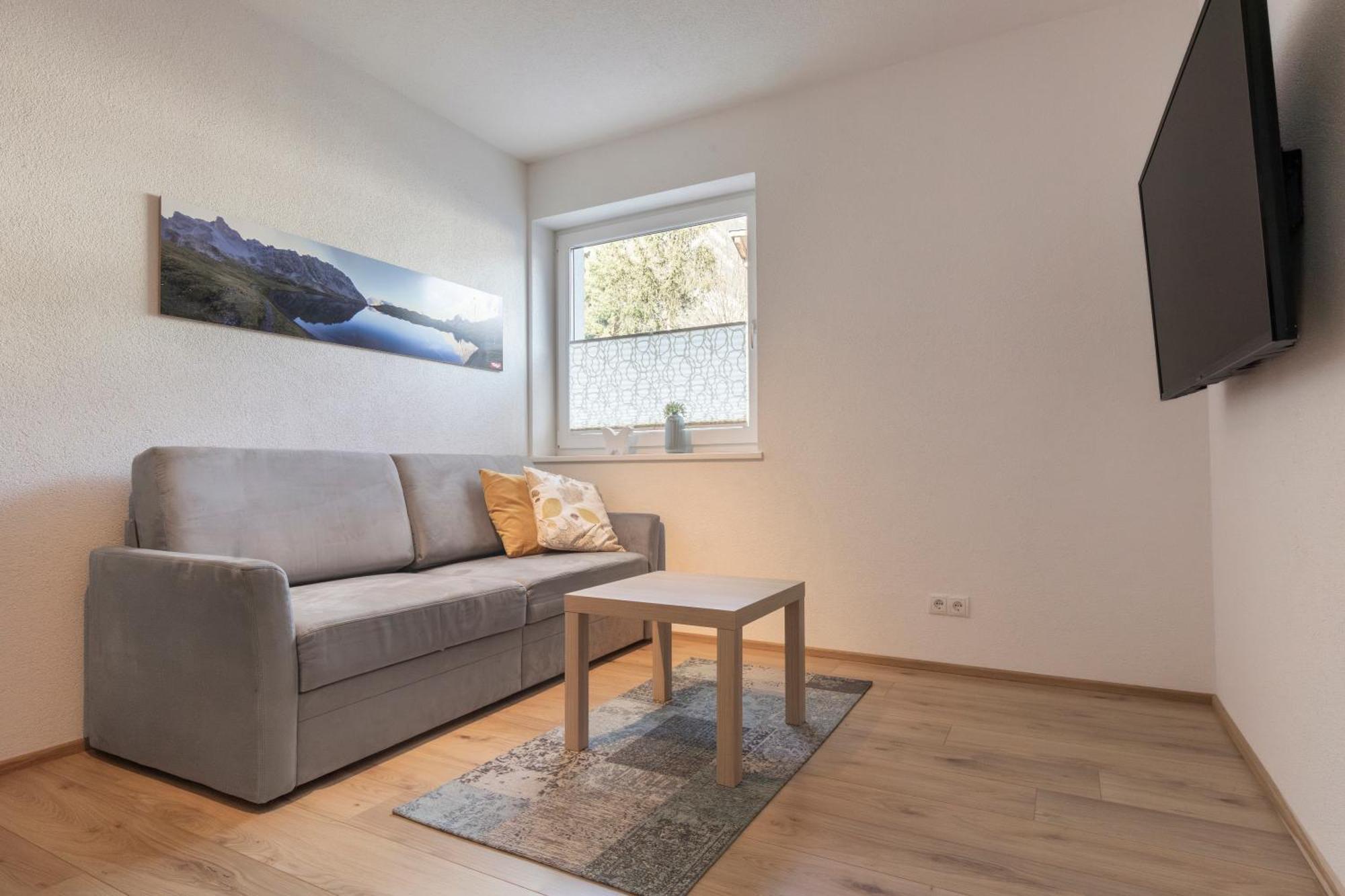 Apart Tiroler Huamatli Schönwies Buitenkant foto